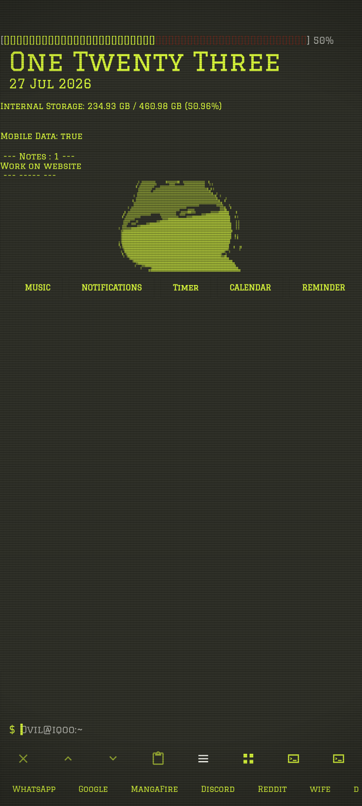 A customized green RETUI Launcher home screen
